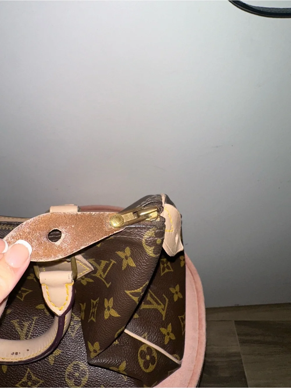 Louis Vuitton Brown Monogram Canvas Satchel  Authentic Vintage Speedy 25
